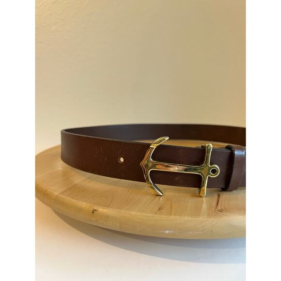 Vineyard Vines Accessories - Brown Golden Anchor Buckle Vineyard Vines USA Made Genuine Leather Size M